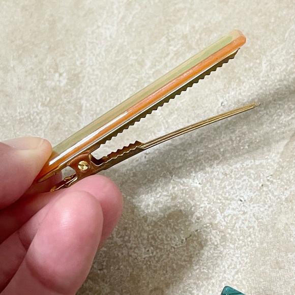 Colorful NWOT set of 19 resin Hair small alligator Clip Set! - Picture 16 of 16